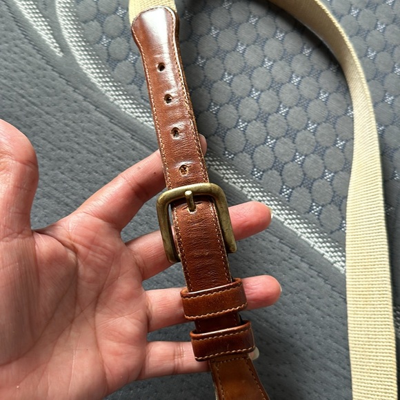 Coach 3810 Natural Linen Belt British
Tan Leather Brass Buckle 34” - Picture 4 of 8